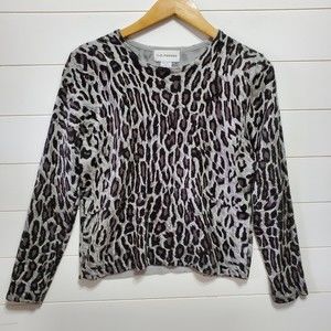 C.D. Petites womens size S soft lightweight light gray black leopard long sleeve